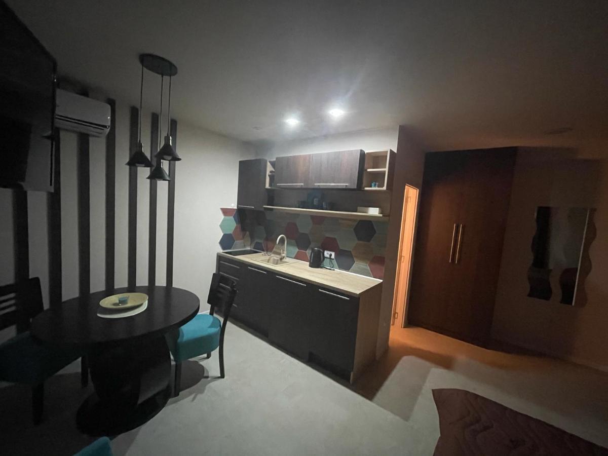 Apartmani Mis Šabac Buitenkant foto