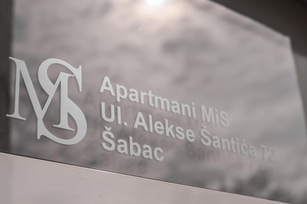 Apartmani Mis Šabac Buitenkant foto