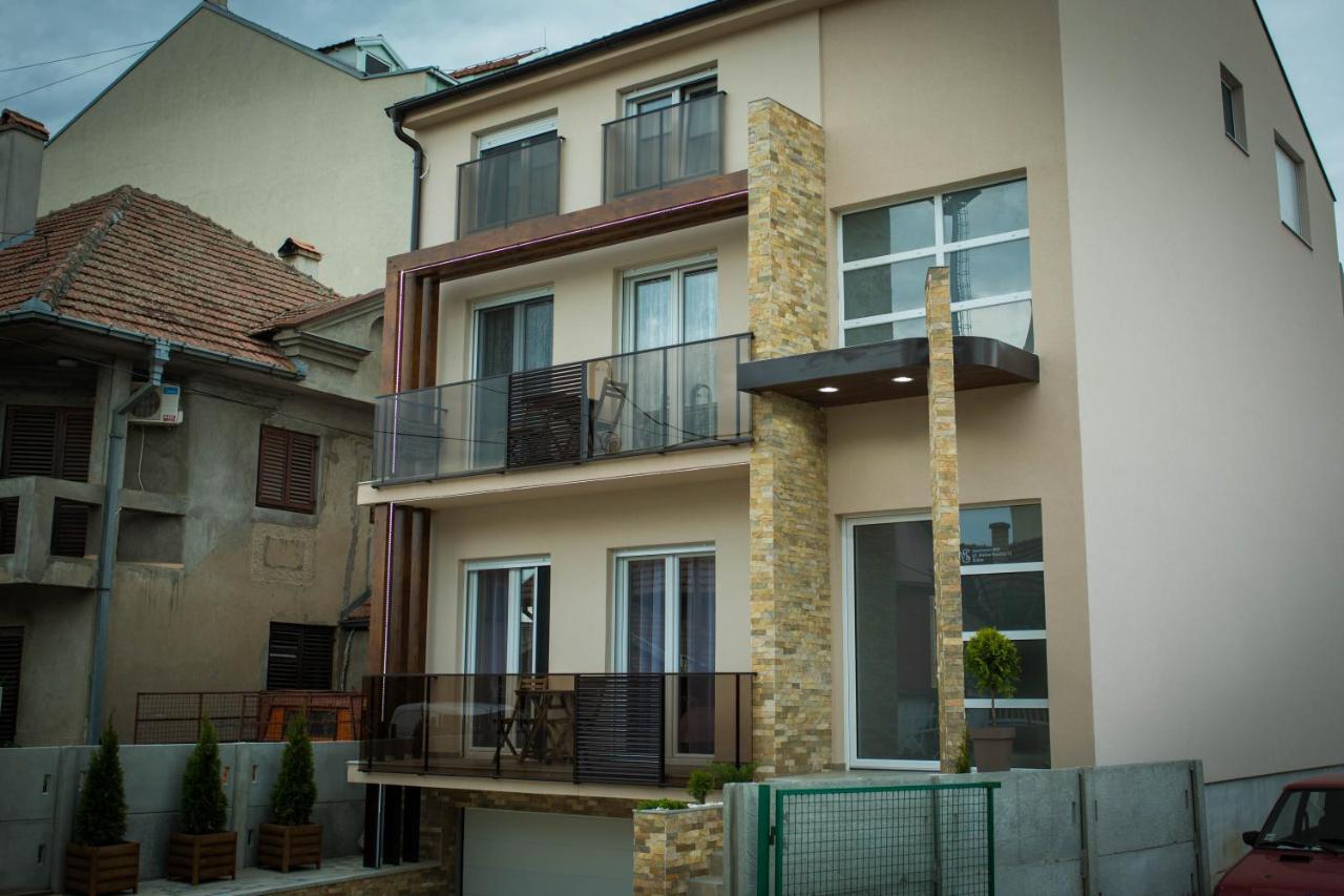 Apartmani Mis Šabac Buitenkant foto