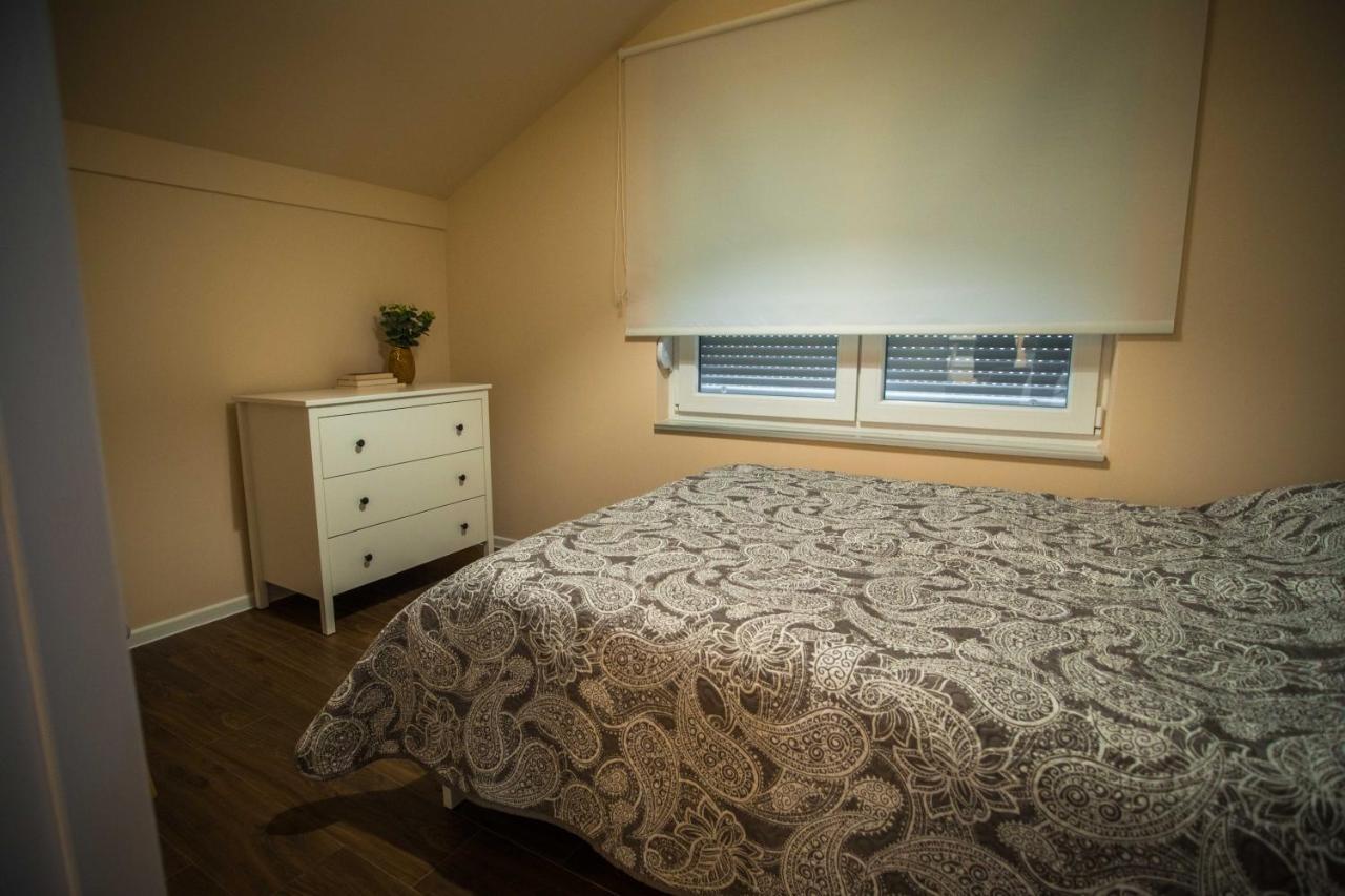 Apartmani Mis Šabac Buitenkant foto