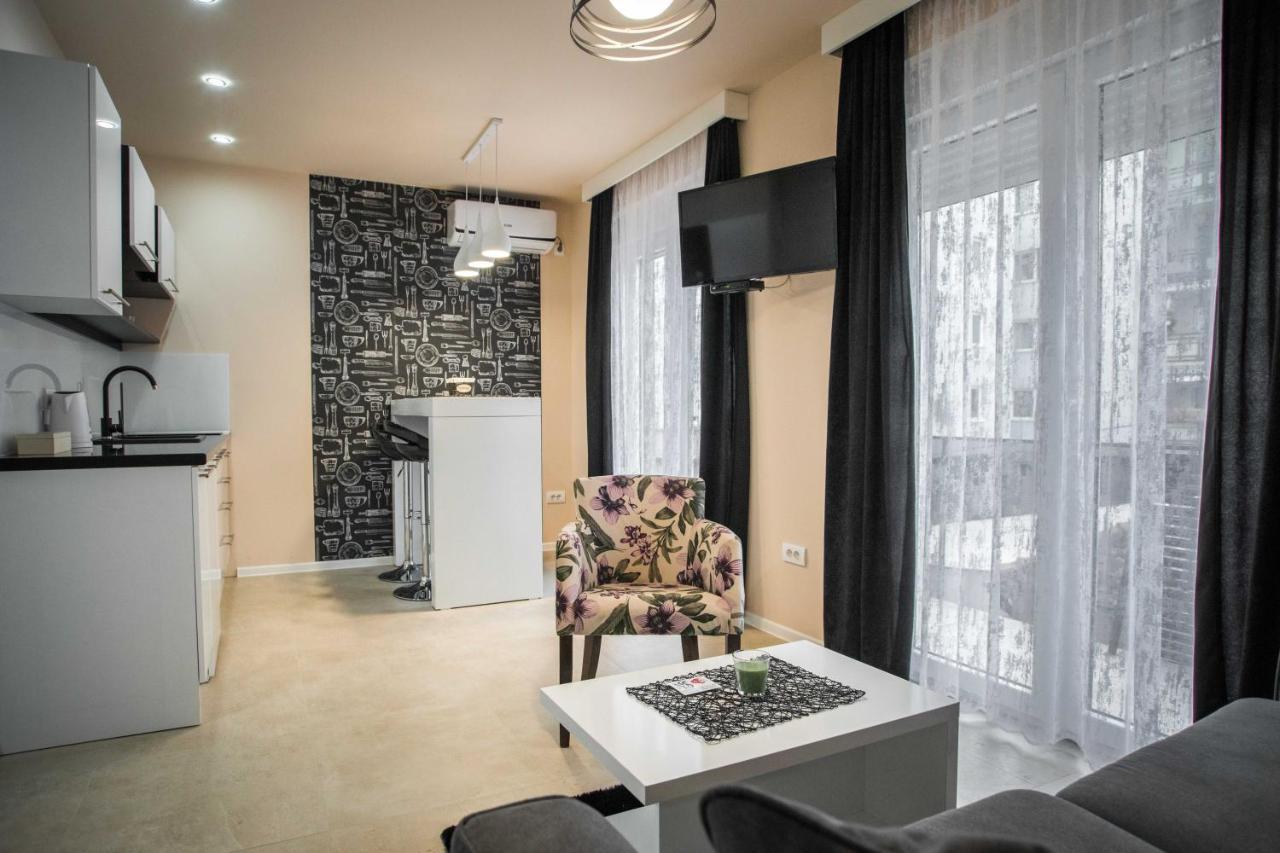 Apartmani Mis Šabac Buitenkant foto