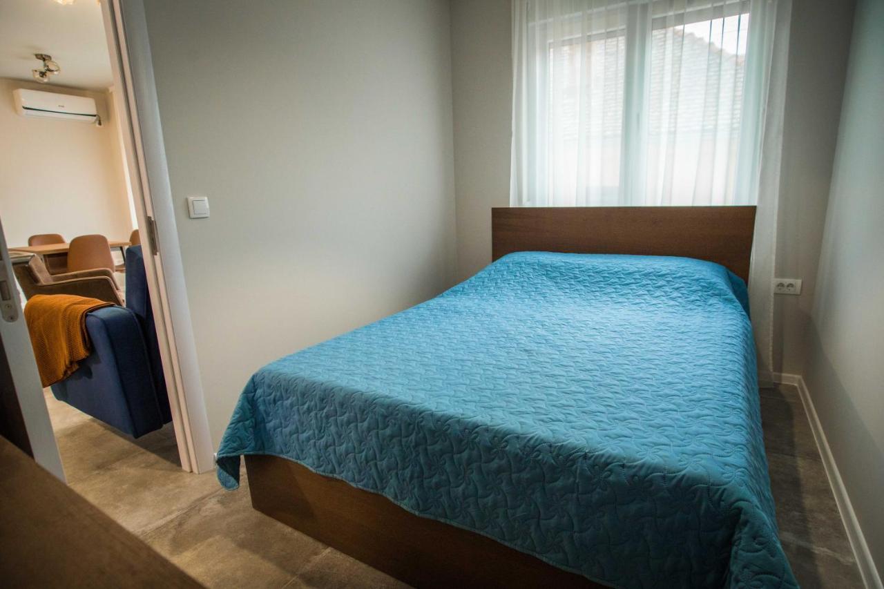Apartmani Mis Šabac Buitenkant foto