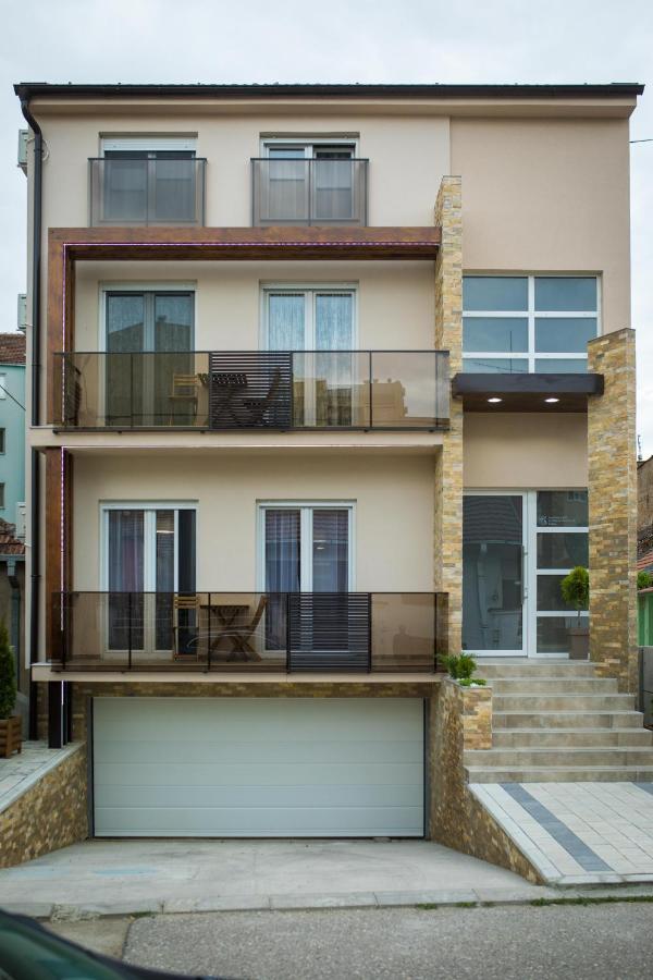 Apartmani Mis Šabac Buitenkant foto